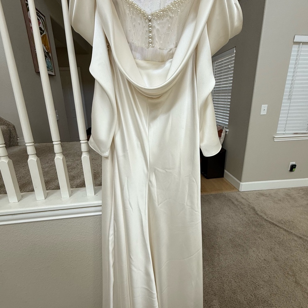 Garance by Watters Wedding Gown - Picture 3 of 5